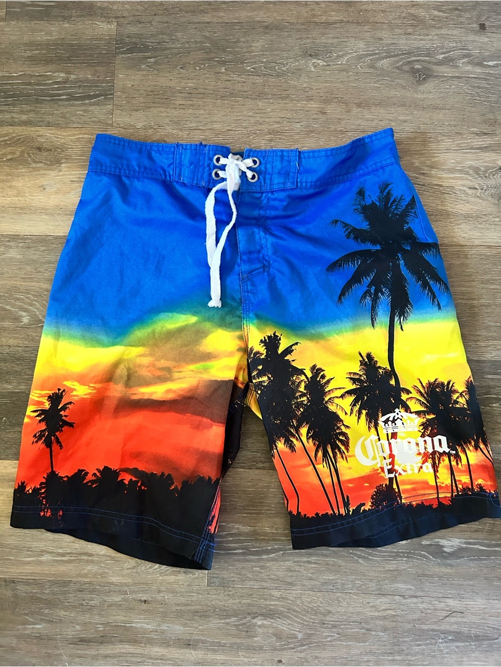 Swim Trunks Men’s Size Medium Corona Beach Board Shorts Tropical Pool Palm Trees